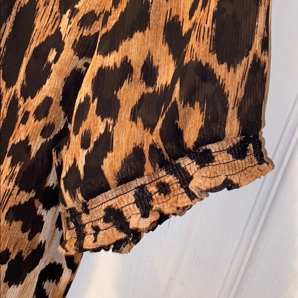 THE LIMITED LEOPARD PRINT TOP - Picture 3 of 4